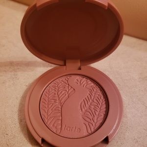 Tarte blush